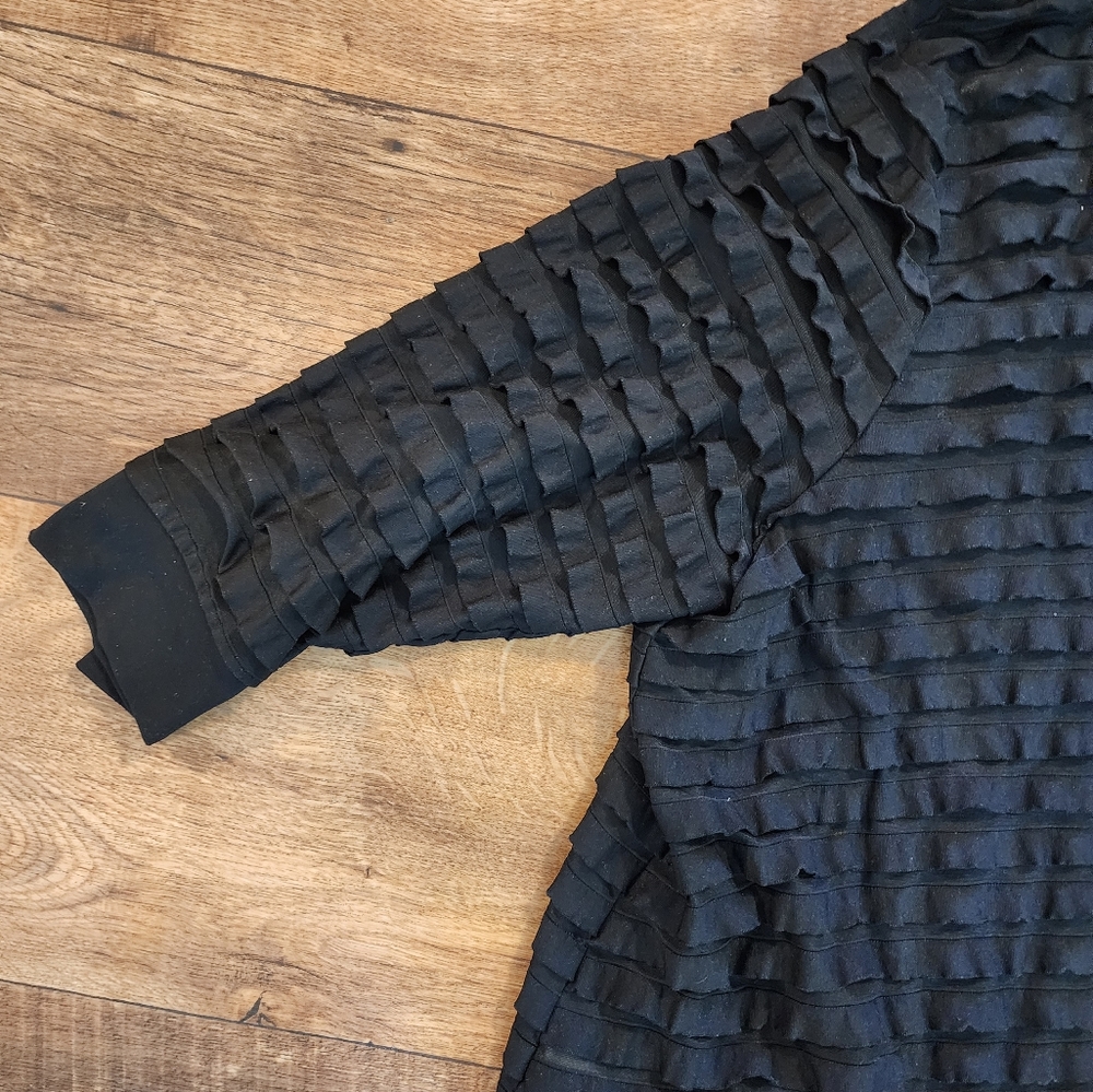 Autonomy Black Ruffled Jacket - Picture 4 of 6
